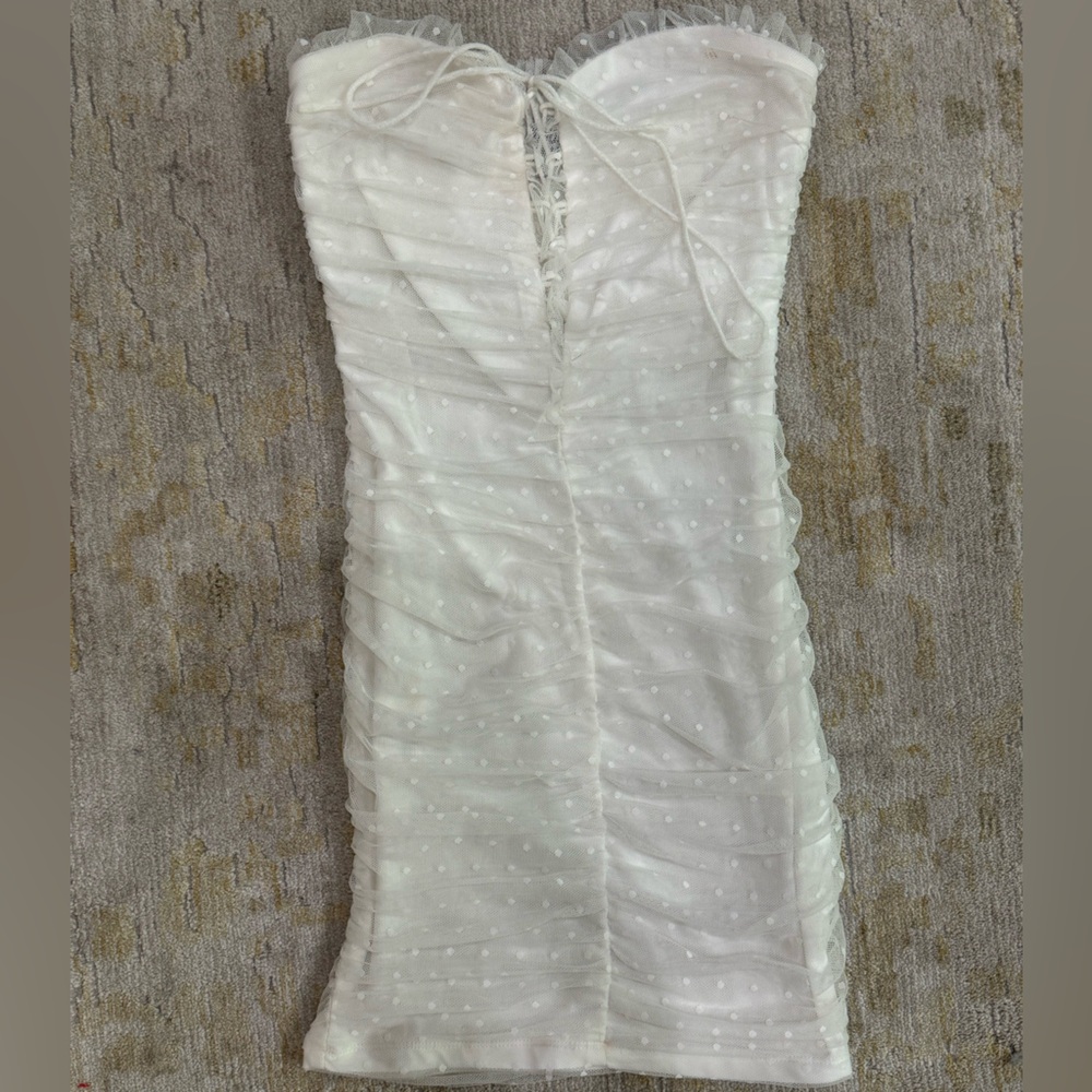 Princess Polly Small, strapless white lace dress
